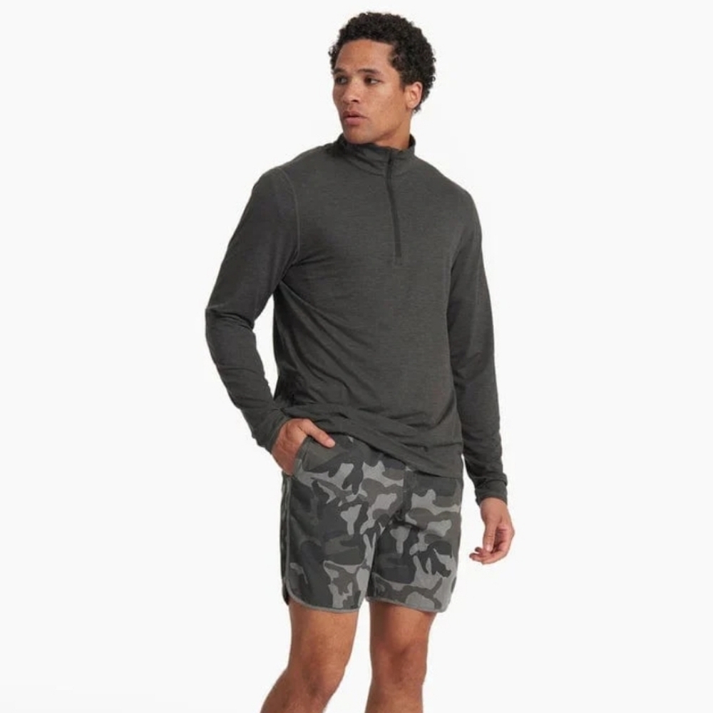 Vuori Mens Ease Performance Half Zip Long Sleeve Top Dark Green Color size XL